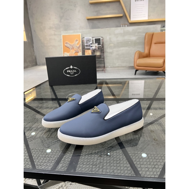 Pra*a casual shoes